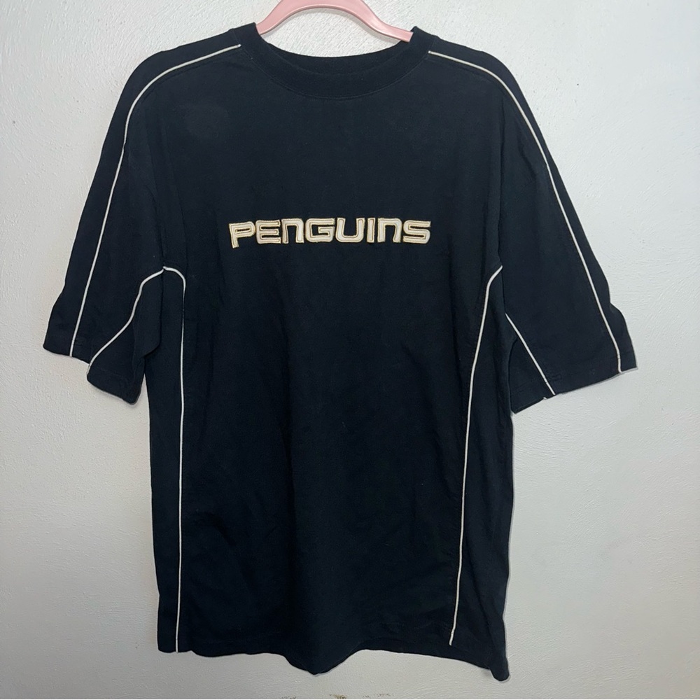 Vintage NHL Penguins Tshirt - Picture 9 of 11